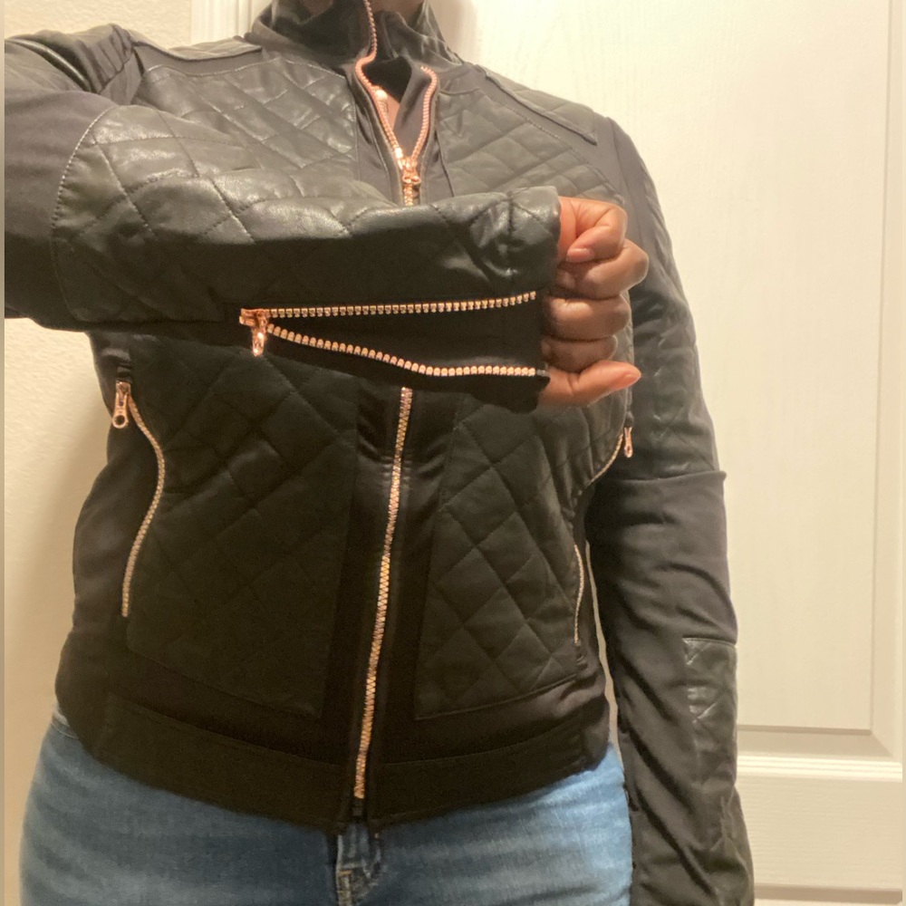Victoria’s Secret Sport Black Faux Leather Quilted Jacket - Picture 9 of 10